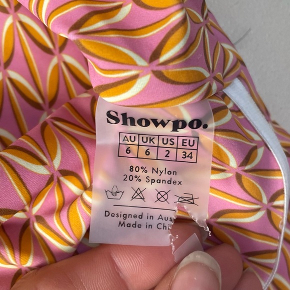 BRAND NEW Showpo Recycled Nylon Cut Out Bandeau One Piece in US size 2 UK 6 - Picture 6 of 7